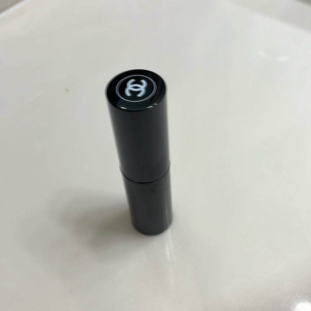 Chanel Baume Essentiel